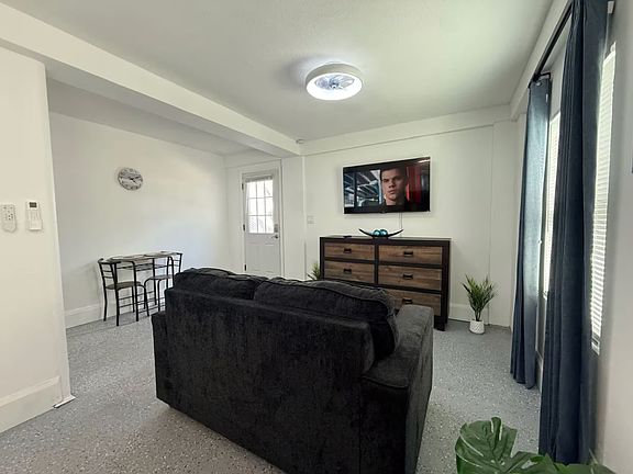 5th image of 2131 1/2 King Ave #C