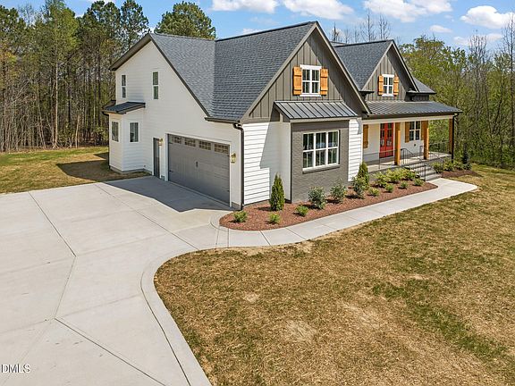 3rd image of 340 Pilot Ridge Rd