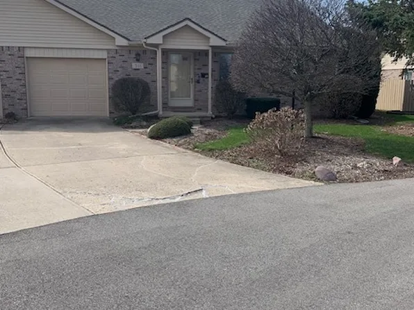 511 Somerset Dr, Lebanon, IN 46052