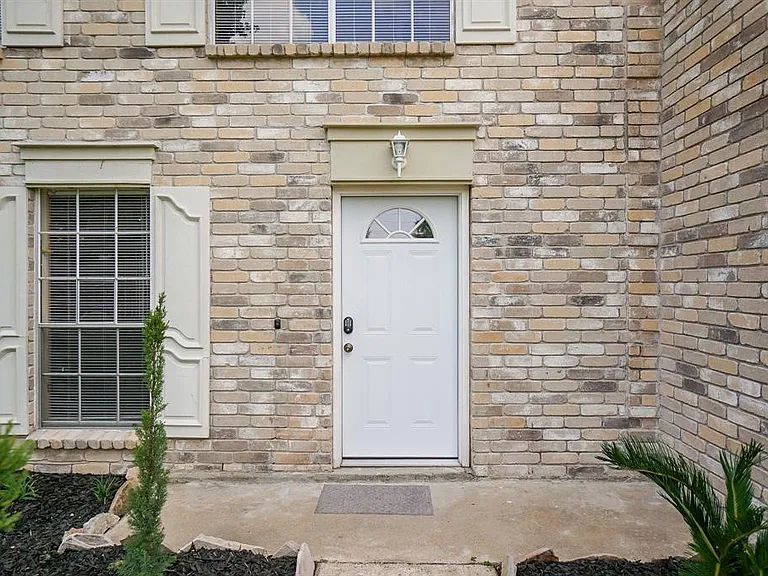 5639 Windsong Trl — Photo 4