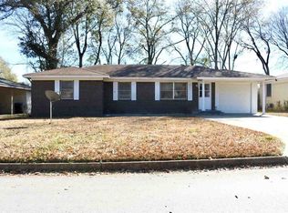 814 Glencrest Ln, Longview, TX 75601