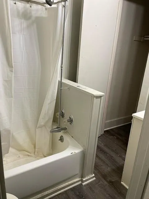 Studio, 400 sqft, $650 — Photo 4