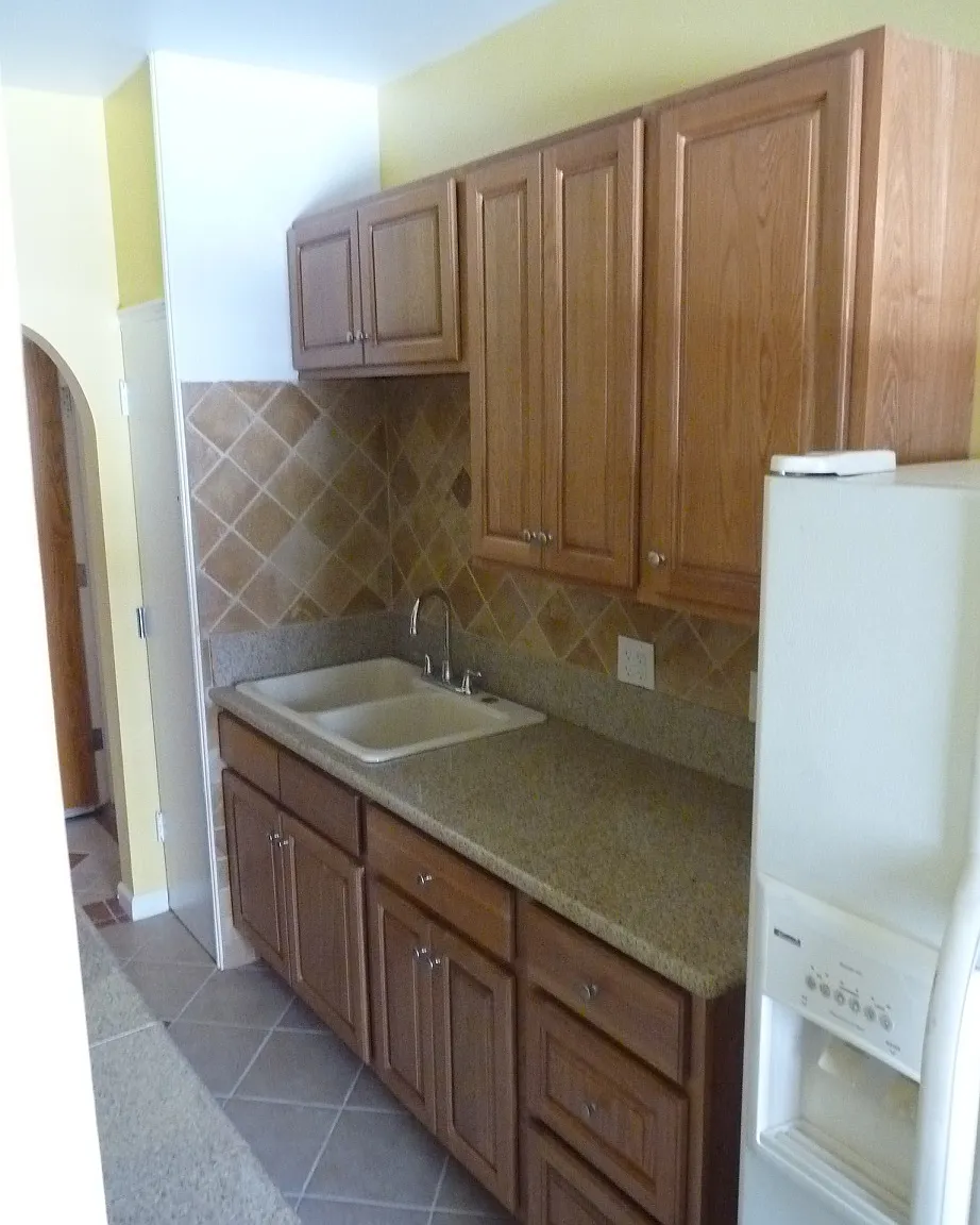 2 bed, 700 sqft, $2,195 — Photo 2