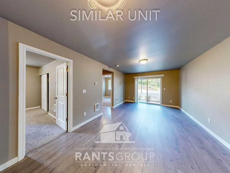 Bedrock Apartments — Photo 10