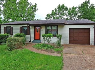 2357 Summit Dr, Arnold, MO