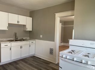 318 Broad St #A, Oshkosh, WI 54901