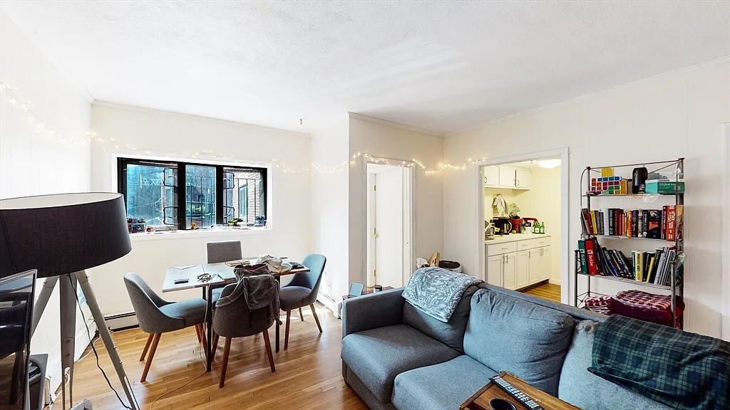 Building Photo - 513 Beacon St #6