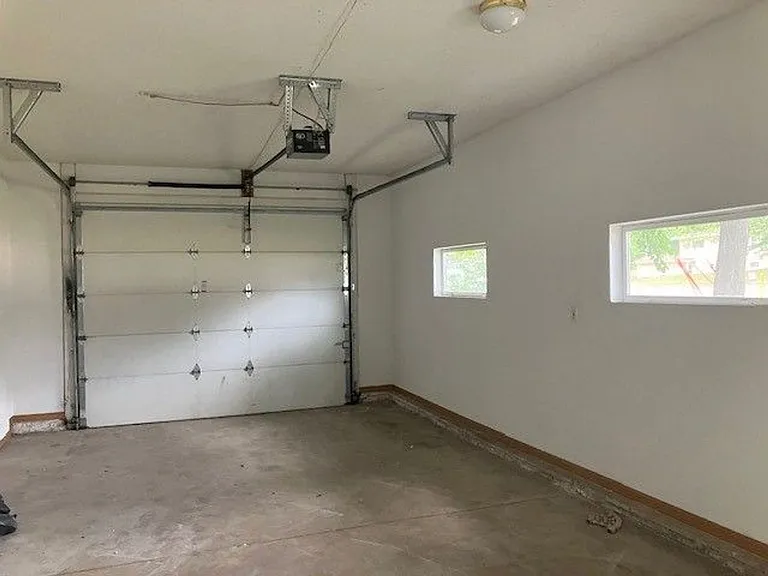 362 Wilmot Ave — Photo 16