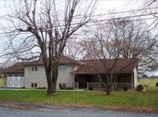 326 Pinkerton Rd, Mount Joy, PA 17552