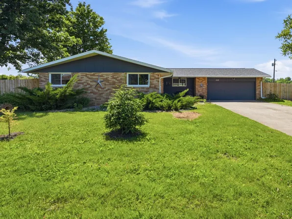 1509 N Lafayette Dr, Muncie, IN 47303