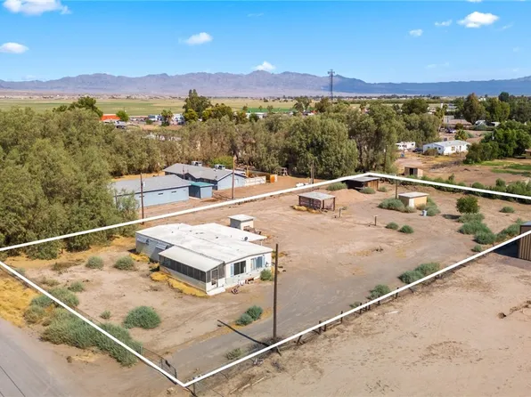 1615 E Valley Dr, Mohave Valley, AZ 86440