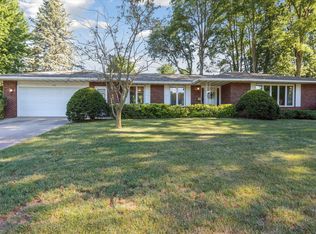 316 W Prairie Ronde St, Dowagiac, MI 49047
