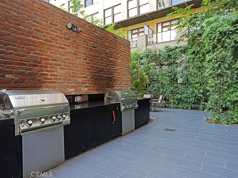 460 S Spring St #1303 — Photo 3