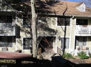 9G Foxwood Dr #G, Morris Plains, NJ 07950