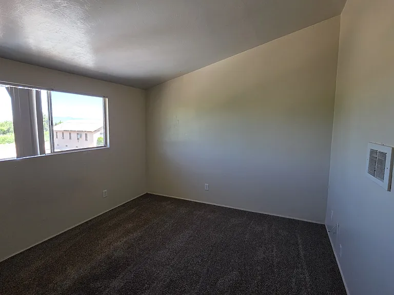 Sierra Linda Apartments — Photo 22