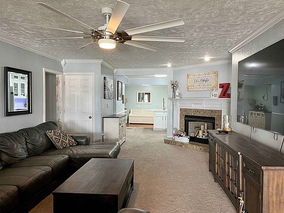 2nd image of 415 Riverside Dr