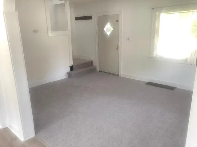 13502 Tyler Ave photo 1
