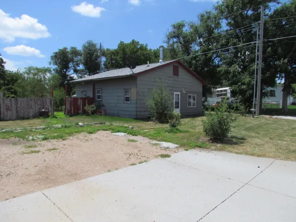 1015 E 17th St, Kearney, NE 68847