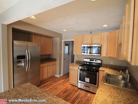 2nd image of 2311 S 38th St