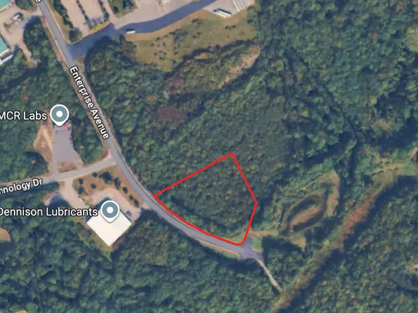 9 Enterprise Avenue, Gardiner, ME 04345