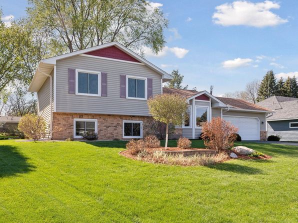 338 Jesse James Ln, Saint Paul, MN 55115
