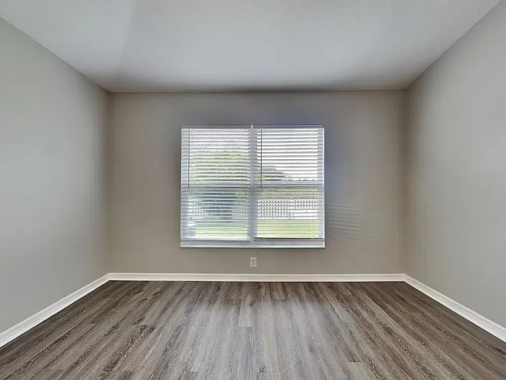 3 bed, 1900 sqft, $1,600 — Photo 4