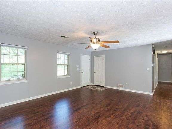 5th image of 3372 Chesterfield Ct