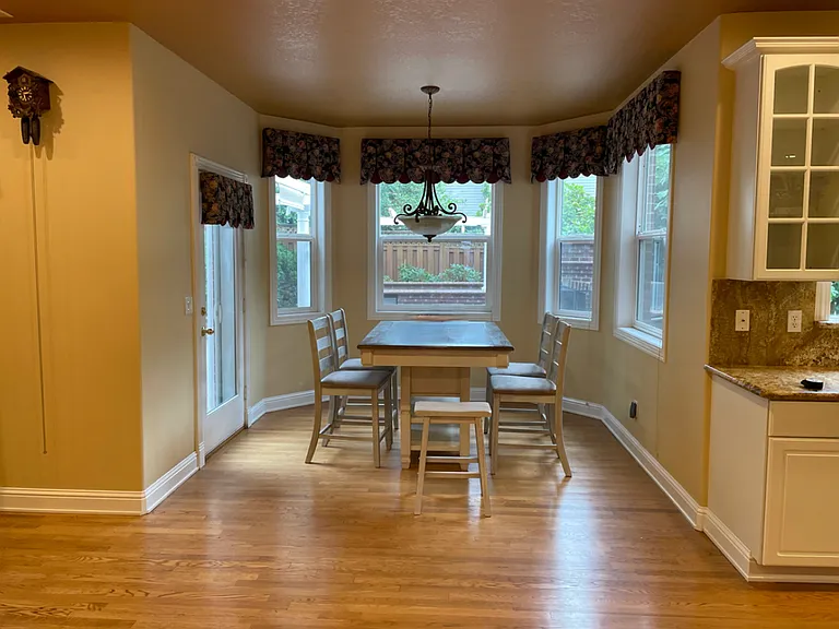 Breakfast nook