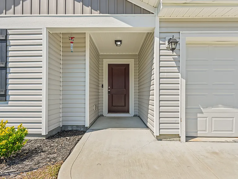 1789 Sapphire Dr — Photo 4