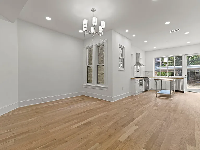 25 Quincy Pl NW — Photo 6