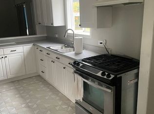 805 SW 124th St, Seattle, WA 98146