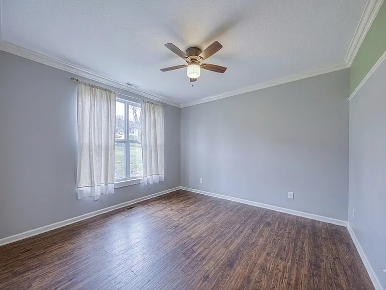 141 Northwestern Ave — Photo 8