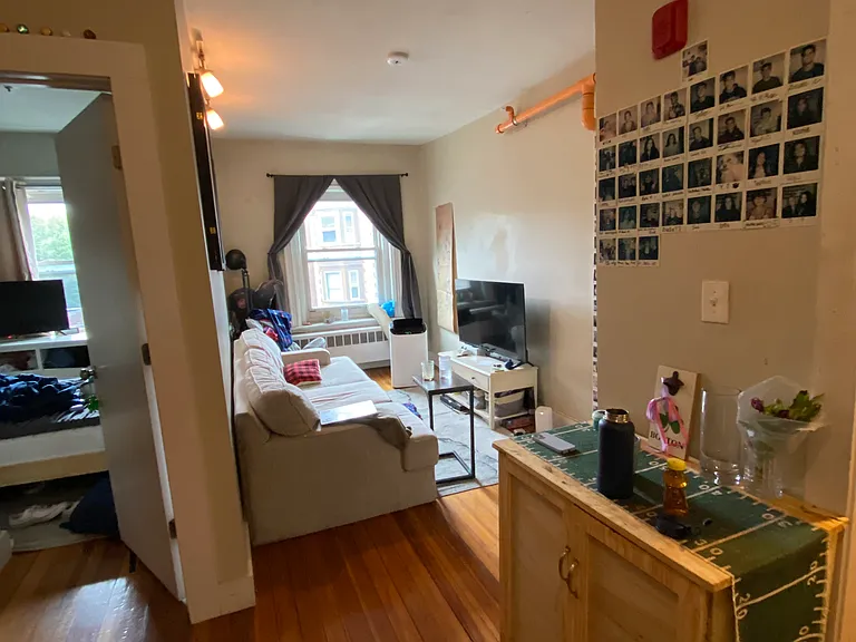435 Hanover St #4 — Photo 9