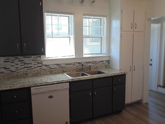 4th image of 34 Daniels St