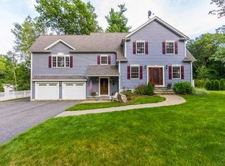 8 Putnam Ln, Holden, MA 01520