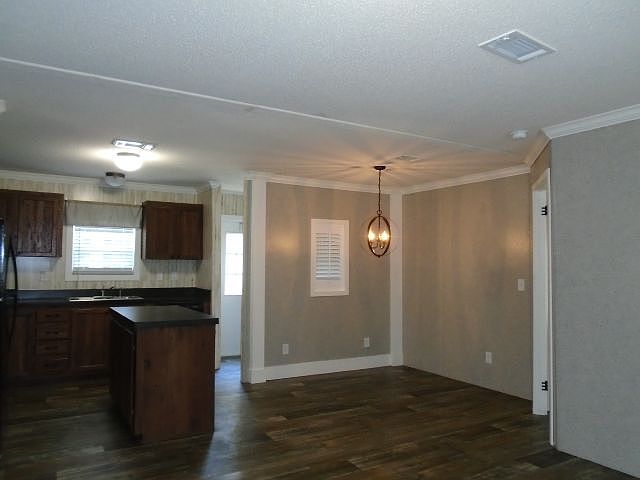 2nd image of 510 De Resine Carre St #510DR
