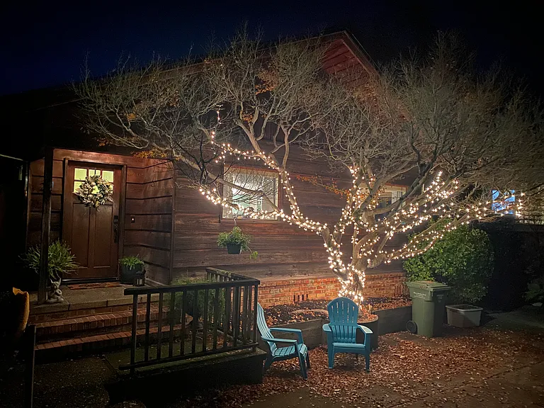21 Sierra Ave — Photo 2