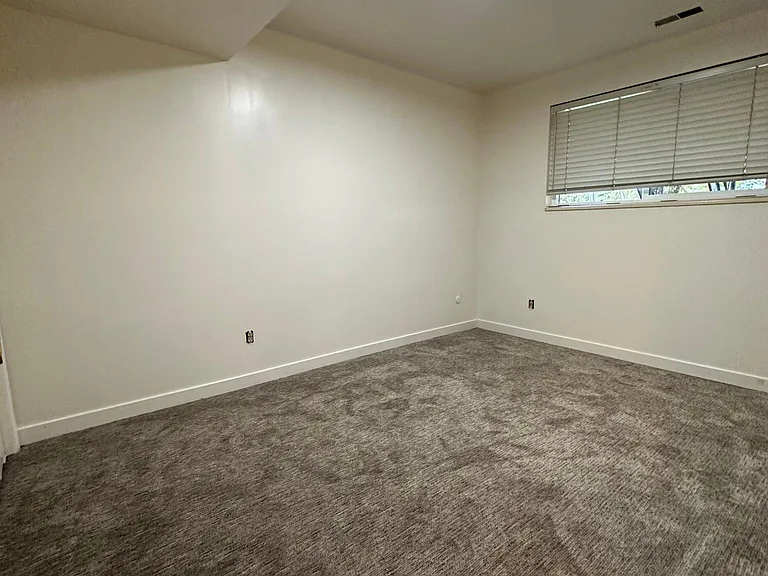120 N 200 E #7 — Photo 16