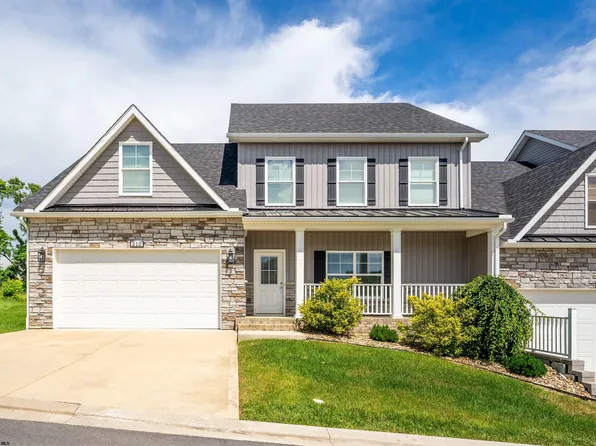 210 Red Oak Ln, Westover, WV 26501