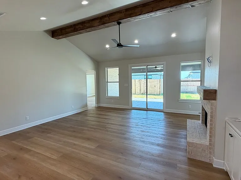 7802 Enderby Ln — Photo 6