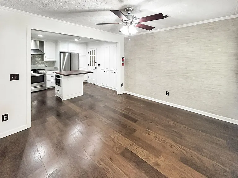 3340 Preakness Ct — Photo 5