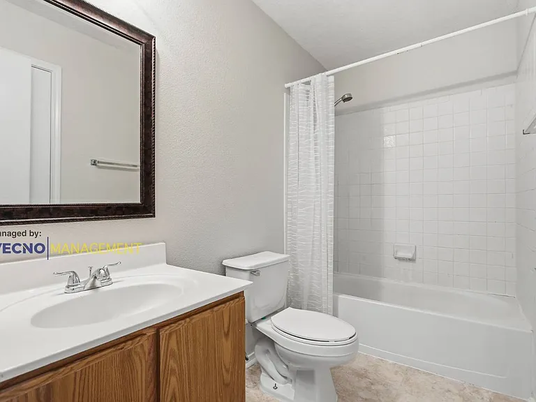 8138 Elktree Pass — Photo 15