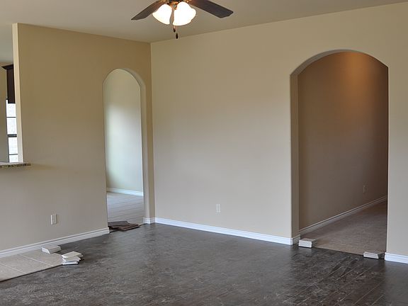 4th image of 707 Nells Pl