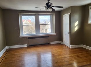 826 Knorr St, Philadelphia, PA 19111