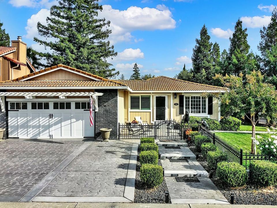 1st image of 701 Scottsdale Drive