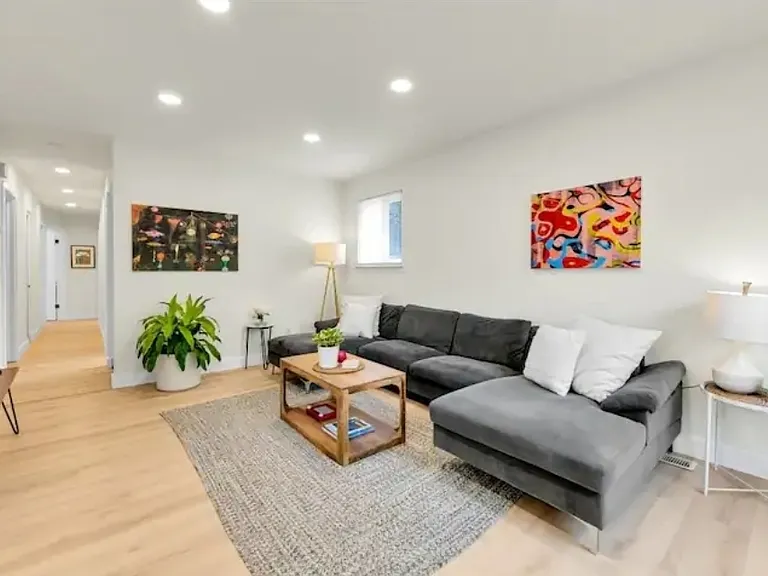 310 Dewey St — Photo 2