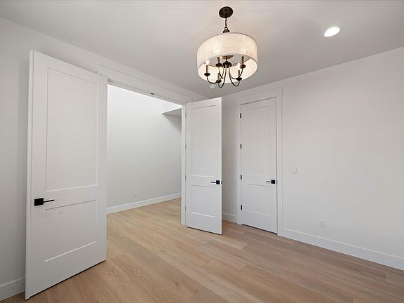 4th image of 662 Cortona Way