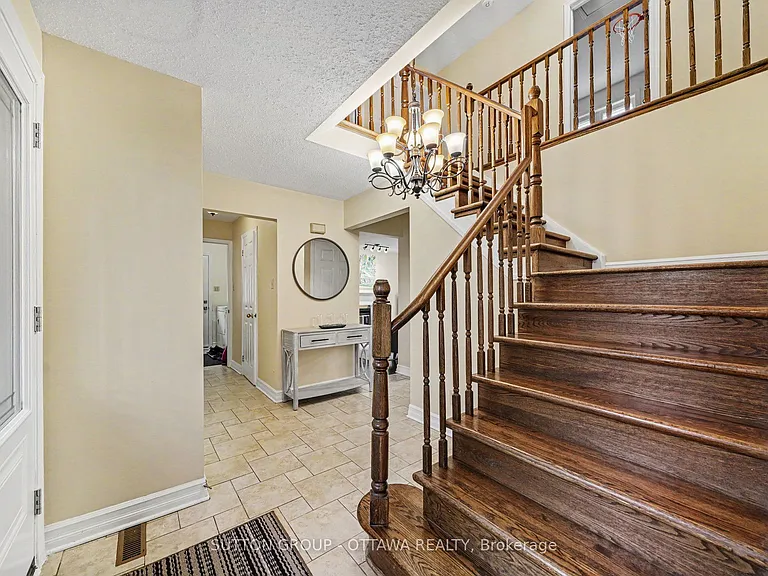 57 Constable St — Photo 7
