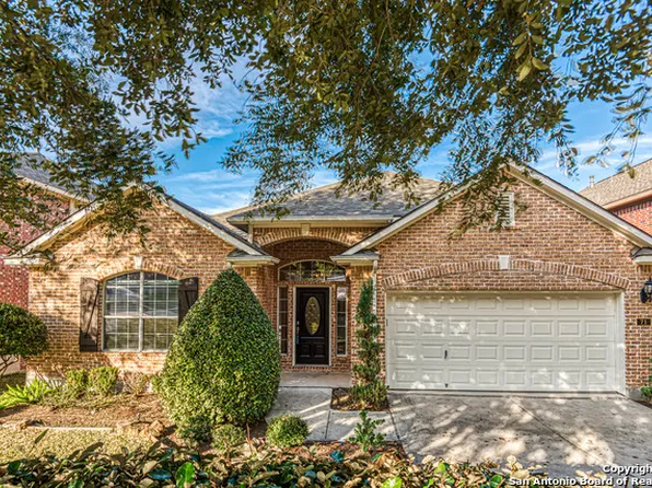 71 Blue Thorn Trl, San Antonio, TX 78256