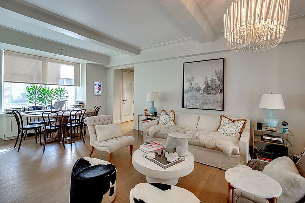 Rented by UbiQ NY | media 2